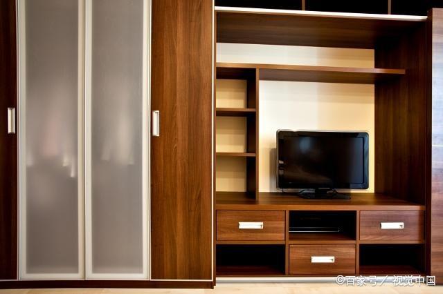 从设计师闺蜜那里取经，，定制衣柜需要注重的“3个地方”，，别忽视